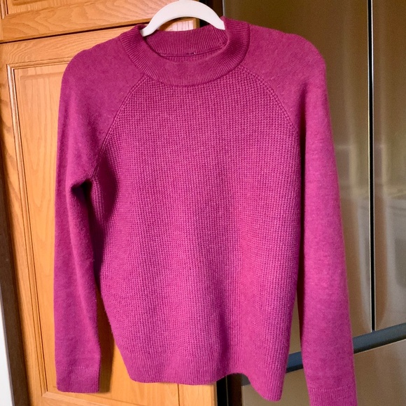 Denver Hayes Women's Semi Fitted Waffle Knit Pullover - Picture 1 of 5